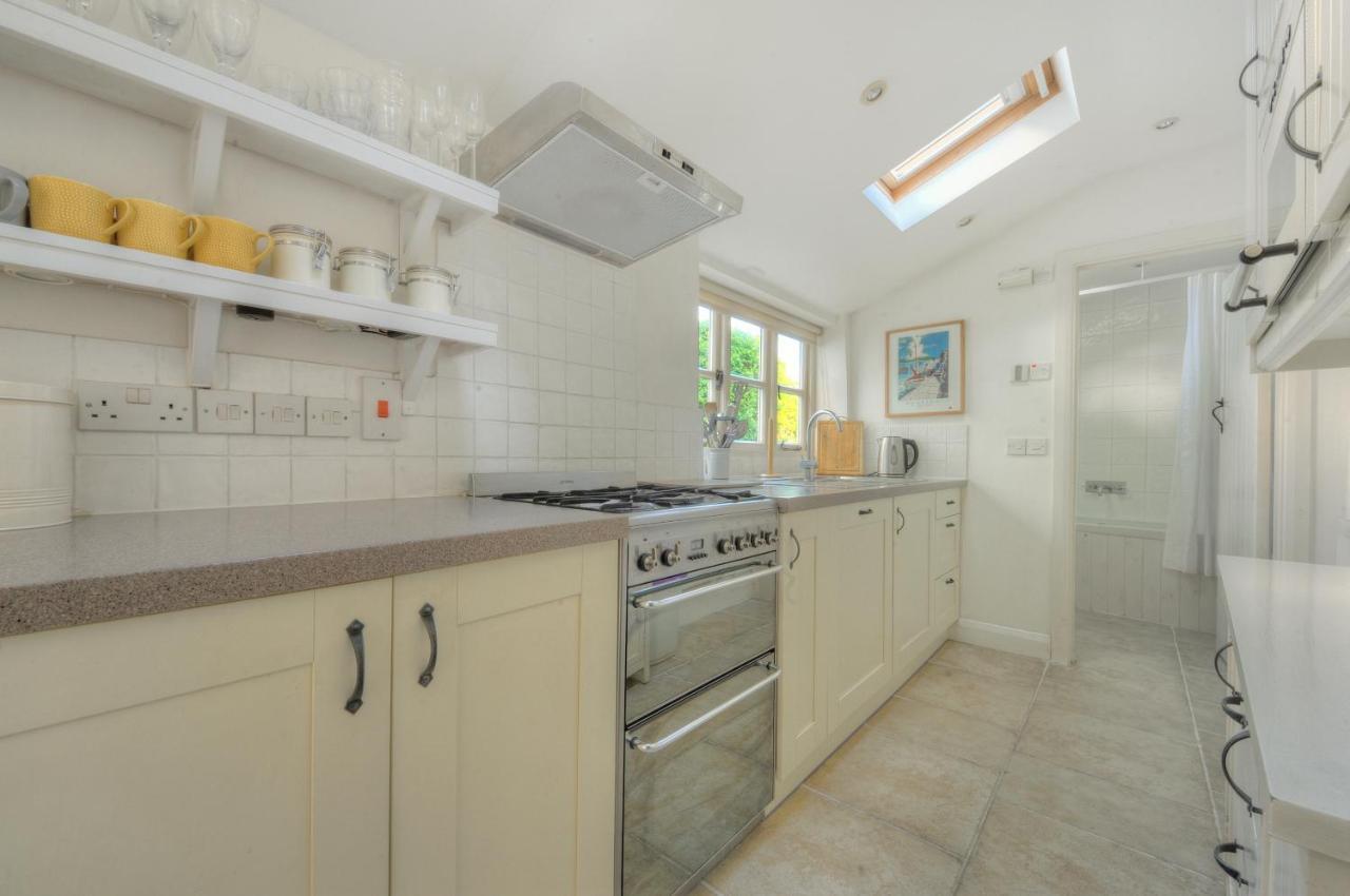 Charm Cottage Charmouth Exteriör bild